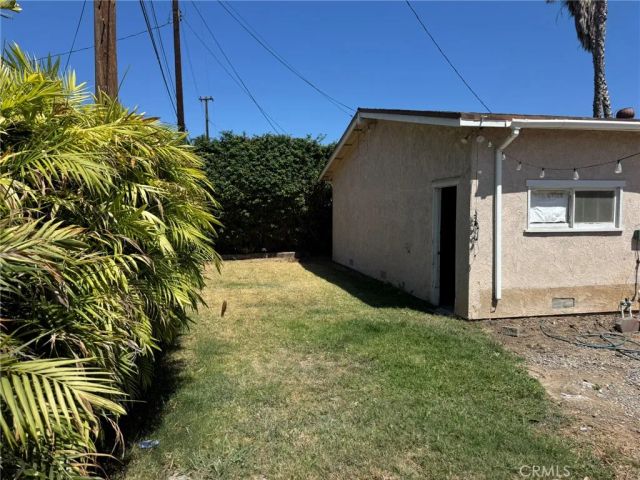 1041 W Acacia, Orange, CA 92868