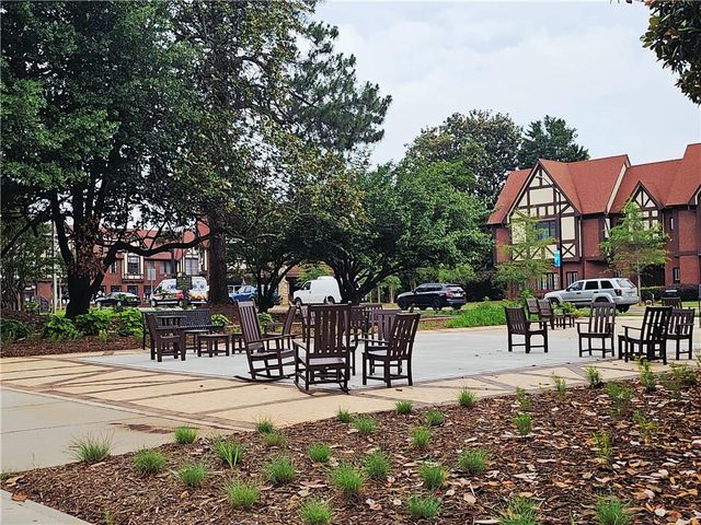 620 Harrington Hills, Decatur, GA 30032