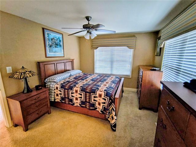 1108 W 46th Street 6, Kansas City, MO 64112