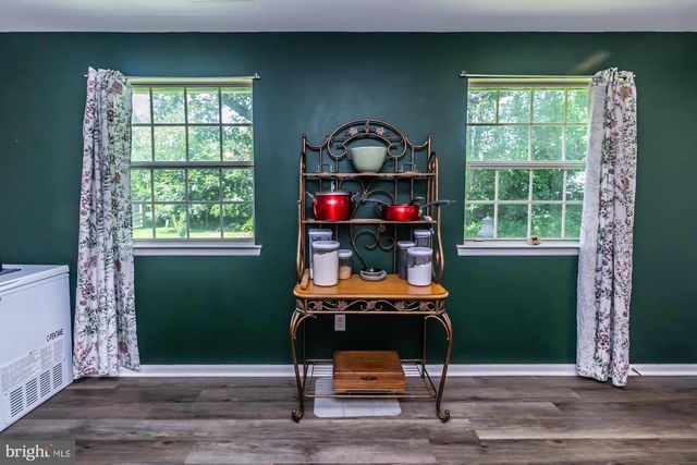 9 GLEN RIDGE DR, Downingtown, PA 19335