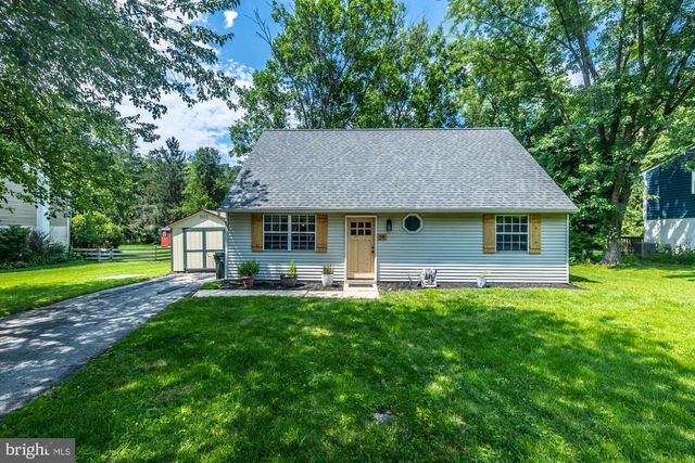 9 GLEN RIDGE DR, Downingtown, PA 19335