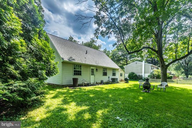 9 GLEN RIDGE DR, Downingtown, PA 19335