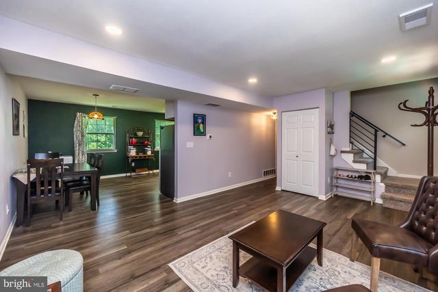 9 GLEN RIDGE DR, Downingtown, PA 19335
