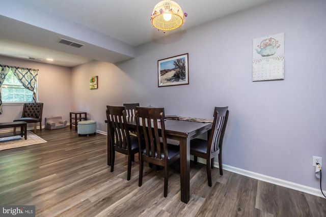9 GLEN RIDGE DR, Downingtown, PA 19335