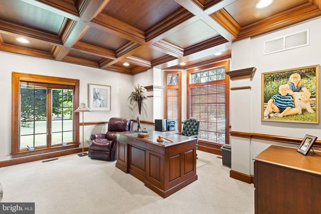 121 MADARA DR, Hanover, PA 17331
