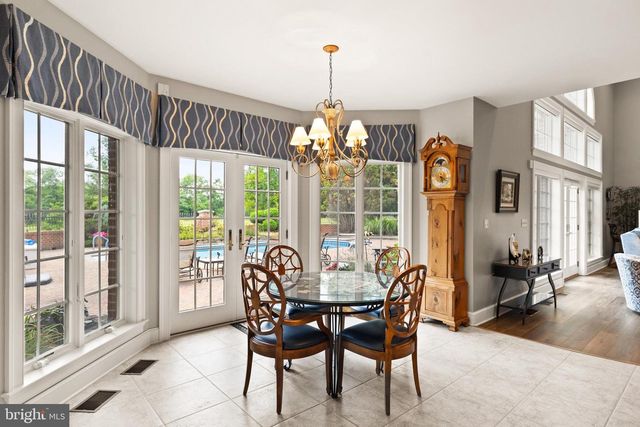 121 MADARA DR, Hanover, PA 17331