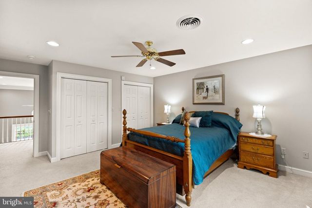 121 MADARA DR, Hanover, PA 17331