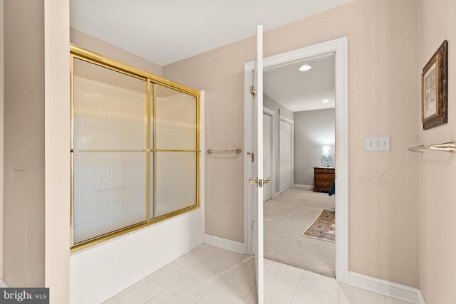 121 MADARA DR, Hanover, PA 17331