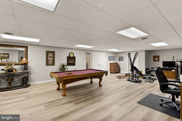 121 MADARA DR, Hanover, PA 17331