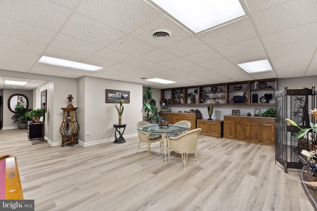 121 MADARA DR, Hanover, PA 17331