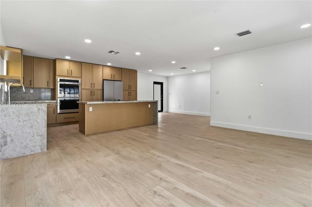 16910 SW 121st Ave, Miami, FL 33177