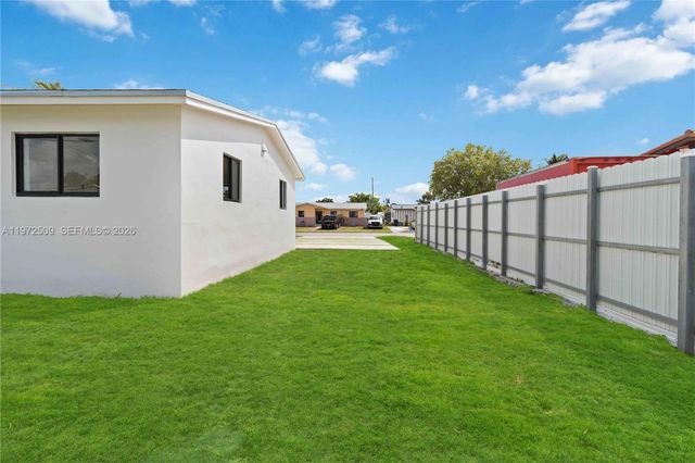 16910 SW 121st Ave, Miami, FL 33177