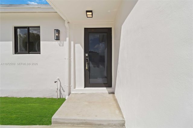 16910 SW 121st Ave, Miami, FL 33177