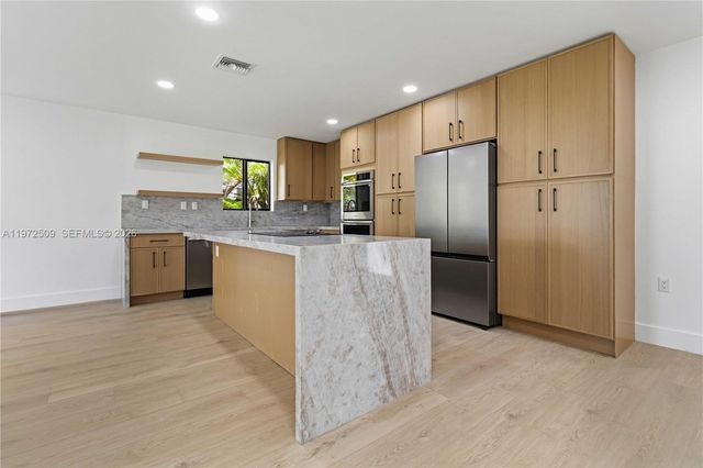 16910 SW 121st Ave, Miami, FL 33177