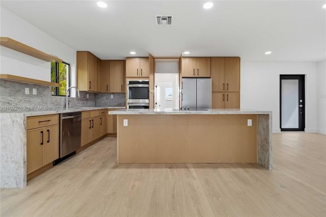 16910 SW 121st Ave, Miami, FL 33177