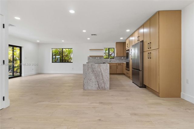 16910 SW 121st Ave, Miami, FL 33177