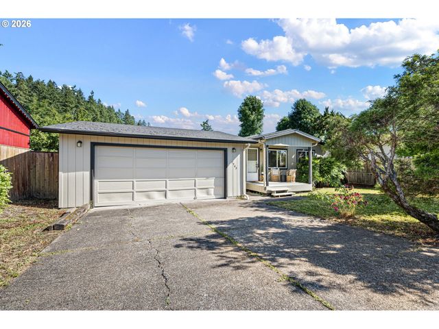 5949 LILAC Ln, Springfield, OR 97478