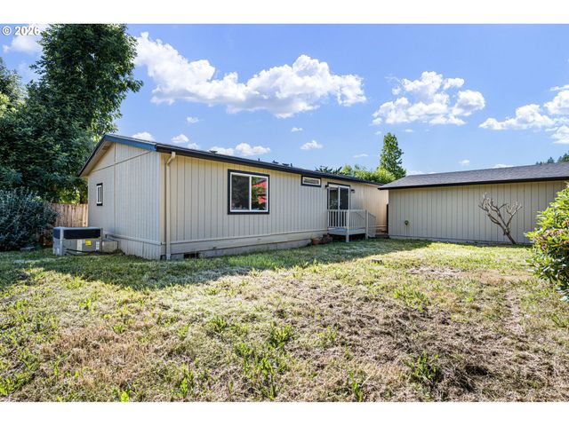 5949 LILAC Ln, Springfield, OR 97478