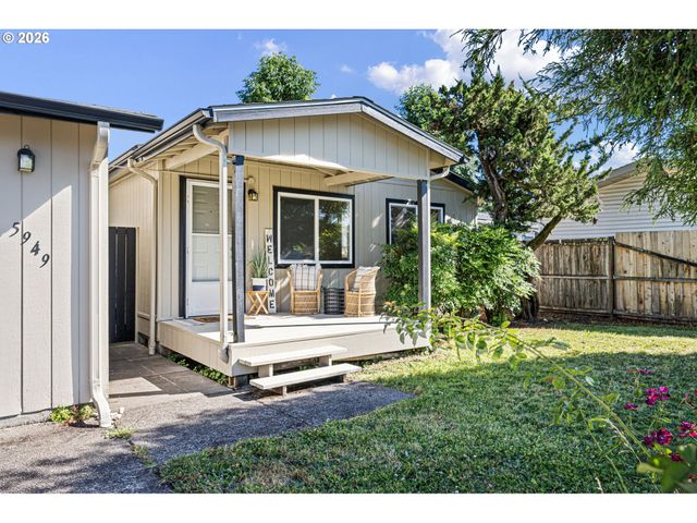 5949 LILAC Ln, Springfield, OR 97478