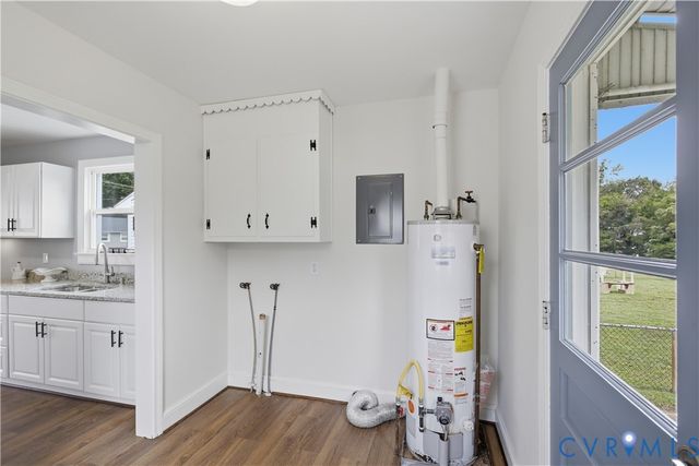 513 Pinehurst Ave, Colonial Heights, VA 23834