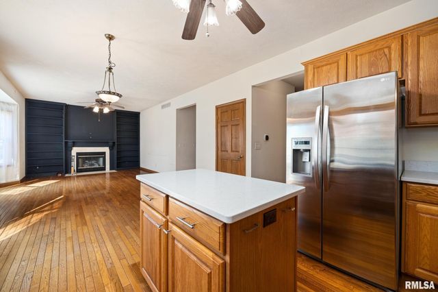 206 GLENDALE Lane, East Peoria, IL 61611