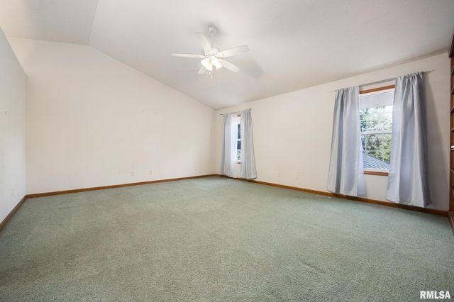 206 GLENDALE Lane, East Peoria, IL 61611
