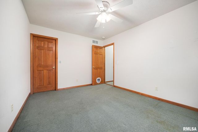 206 GLENDALE Lane, East Peoria, IL 61611