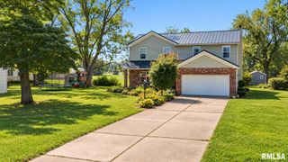 206 GLENDALE Lane, East Peoria, IL 61611