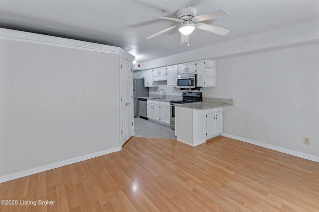 2730 Brownsboro Rd APT 144, Louisville, KY 40206