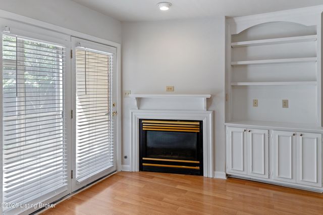 2730 Brownsboro Rd APT 144, Louisville, KY 40206