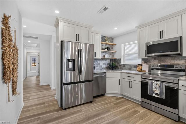 4100 3rd ST, Chesapeake, VA 23324