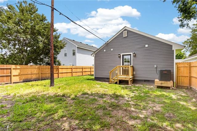 4100 3rd ST, Chesapeake, VA 23324