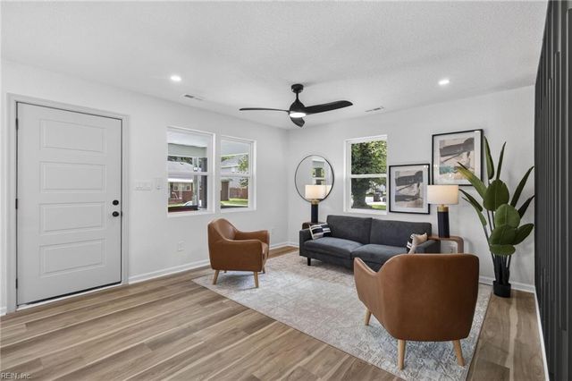 4100 3rd ST, Chesapeake, VA 23324