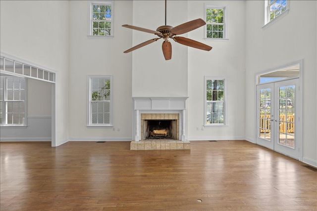 202 40th Pl, Hattiesburg, MS 39402