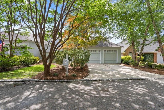 202 40th Pl, Hattiesburg, MS 39402