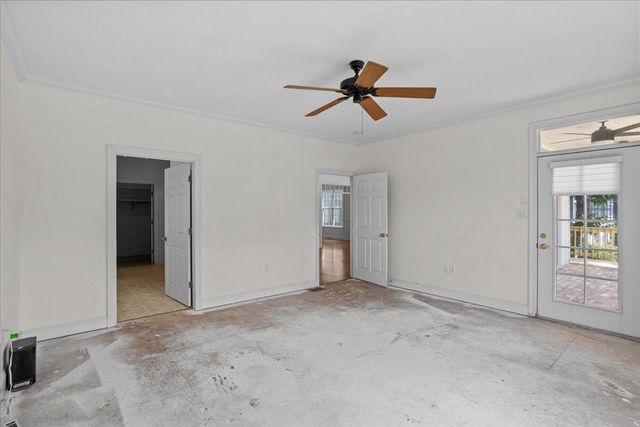 202 40th Pl, Hattiesburg, MS 39402
