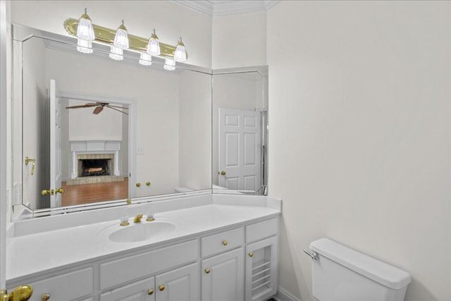 202 40th Pl, Hattiesburg, MS 39402