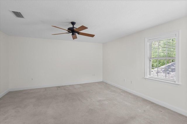 202 40th Pl, Hattiesburg, MS 39402