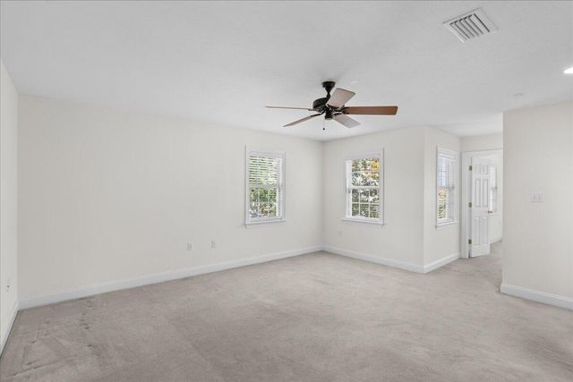 202 40th Pl, Hattiesburg, MS 39402