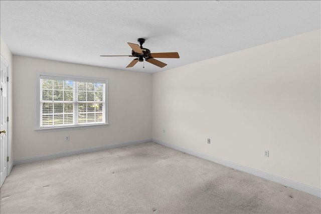 202 40th Pl, Hattiesburg, MS 39402