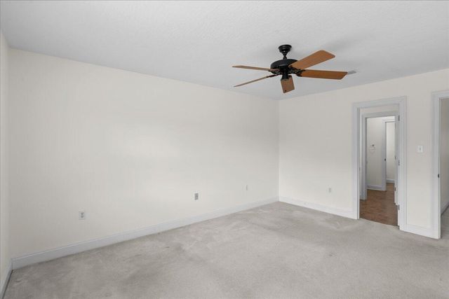 202 40th Pl, Hattiesburg, MS 39402