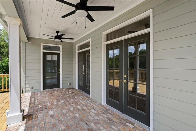 202 40th Pl, Hattiesburg, MS 39402