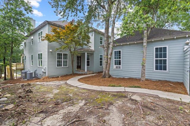 202 40th Pl, Hattiesburg, MS 39402