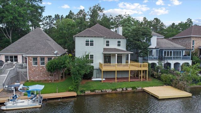 202 40th Pl, Hattiesburg, MS 39402