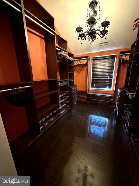 Image 13 of property listing at 5103 YUMA ST NW, Washington, DC 20016