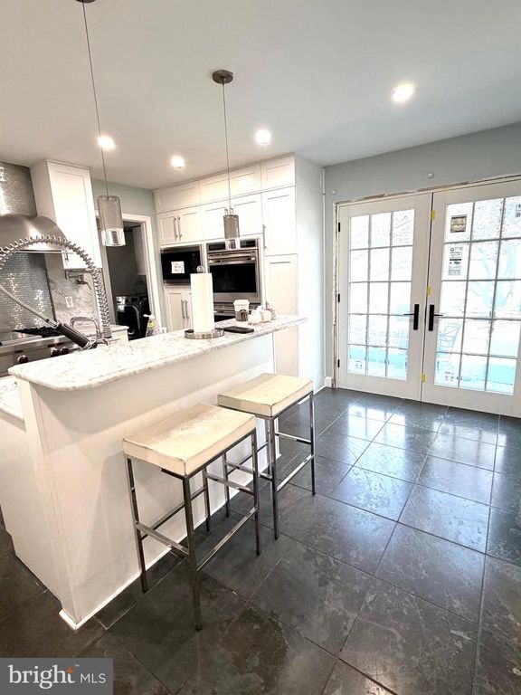 Image 5 of property listing at 5103 YUMA ST NW, Washington, DC 20016