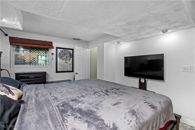 2908 Wexford Boulevard, Stow, OH 44224