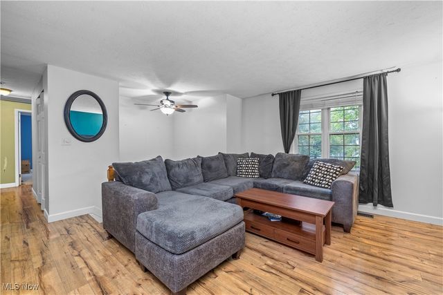 2908 Wexford Boulevard, Stow, OH 44224