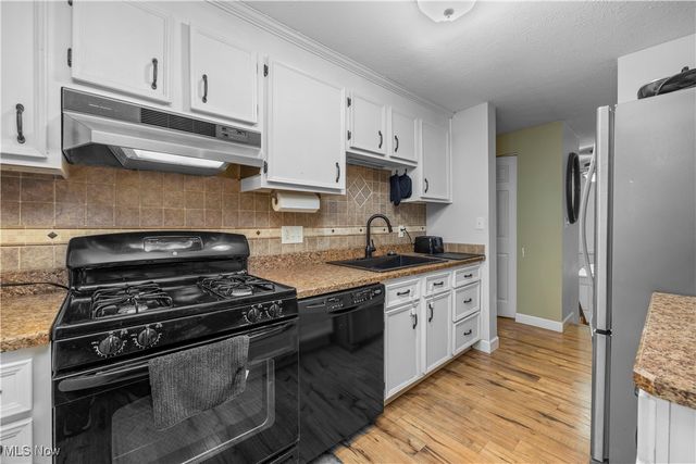 2908 Wexford Boulevard, Stow, OH 44224