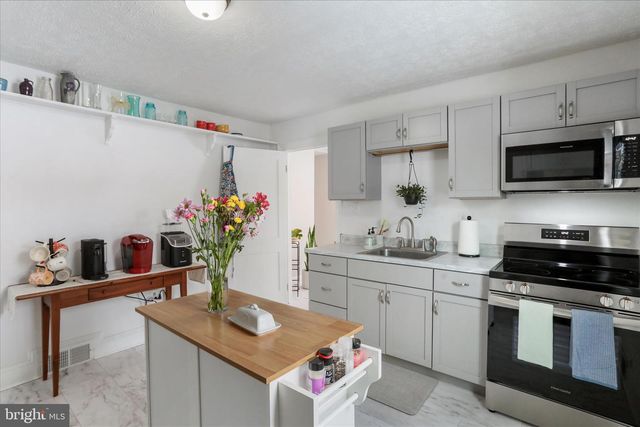 2519 HOCKMAN AVE, Winchester, VA 22601